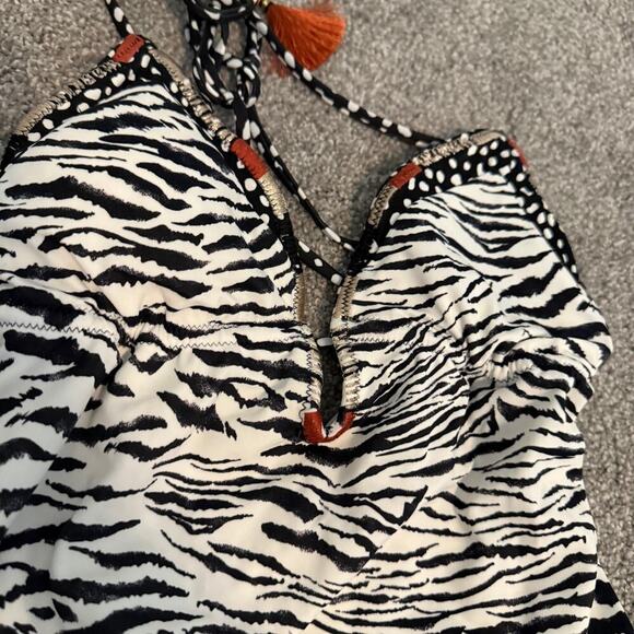 Victoria's Secret One-Piece Swimsuit Animal Print Halter Mono Size Medium - Picture 7 of 7
